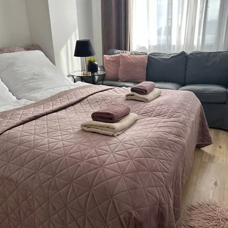 Essential Living * Michal na Ostrove