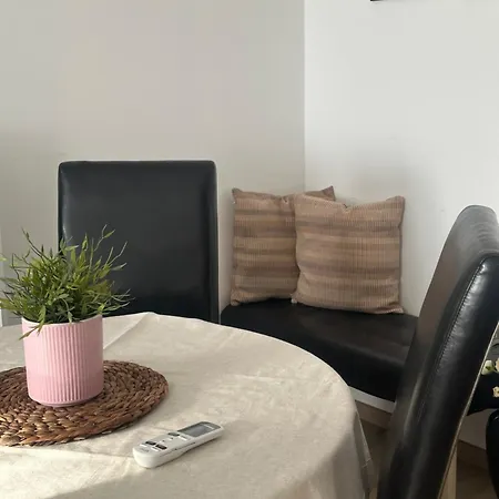 Essential Living Apartment Michal na Ostrove